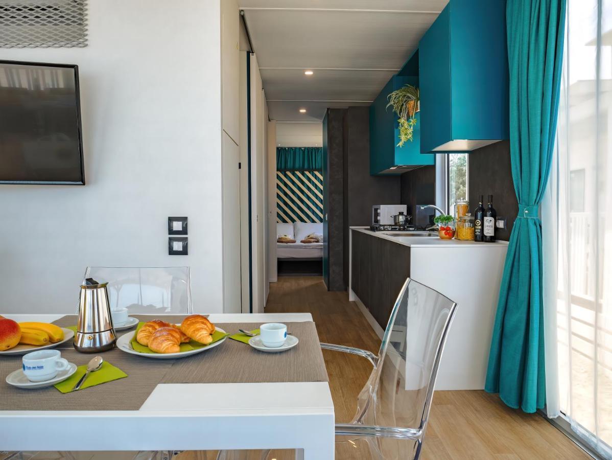Club Del Sole Pini Boutique Resort ปุนตามารีนา ภายนอก รูปภาพ