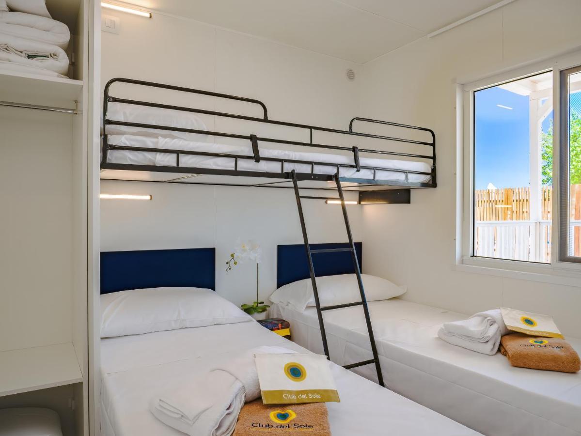 Club Del Sole Pini Boutique Resort ปุนตามารีนา ภายนอก รูปภาพ