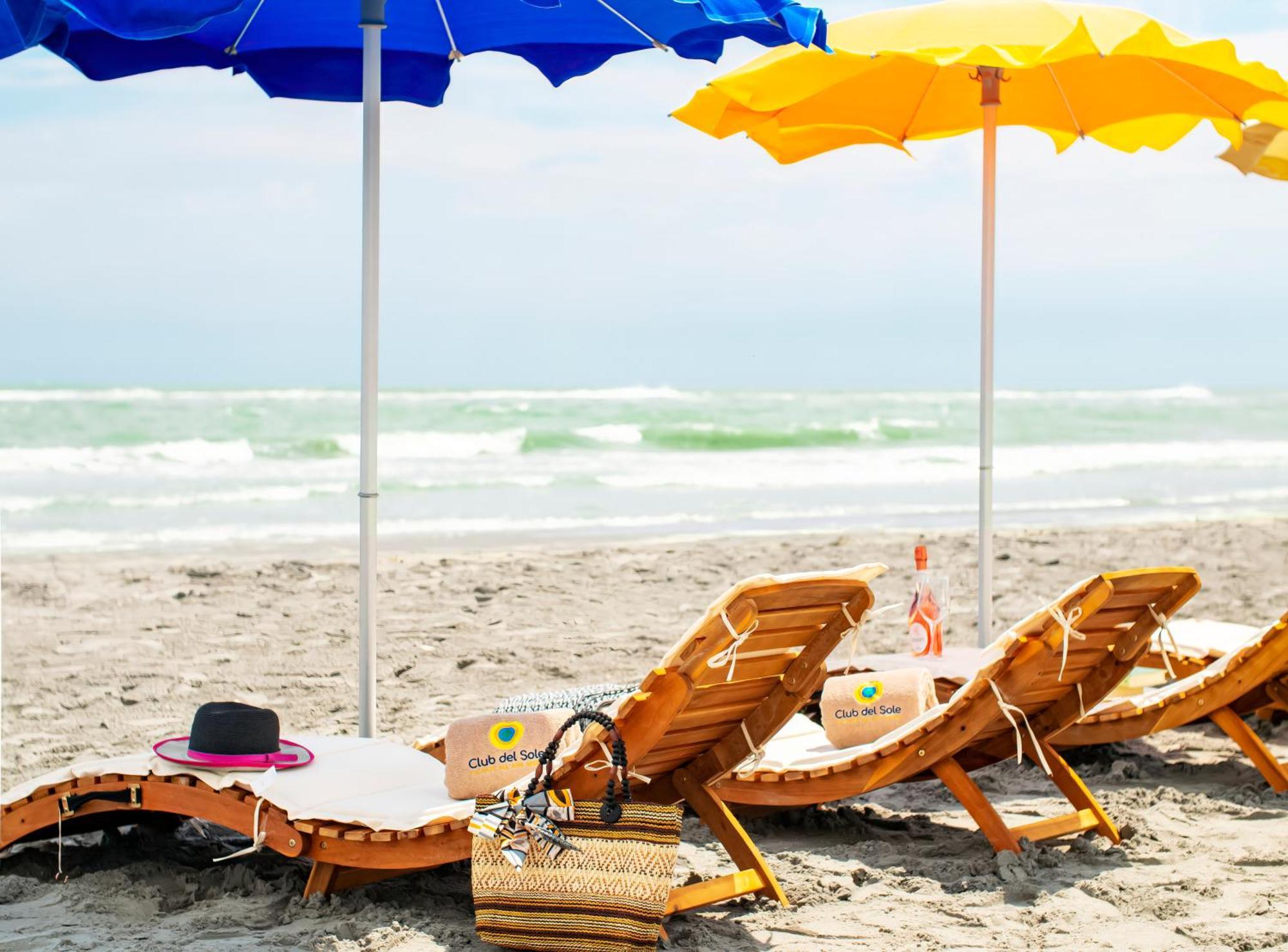 Club Del Sole Pini Boutique Resort ปุนตามารีนา ภายนอก รูปภาพ